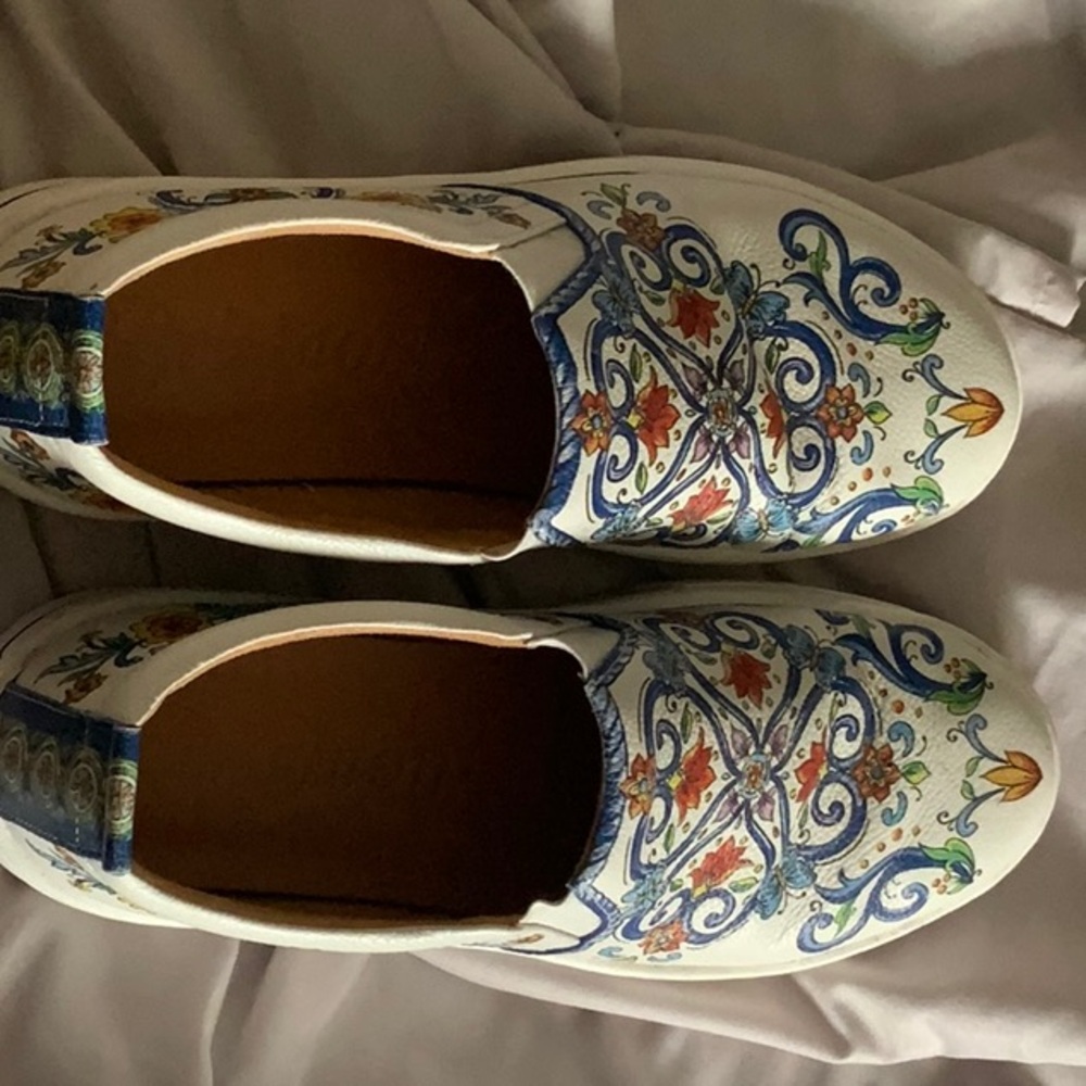Brighton Women's Sneakers with Blue and Orange Patterns